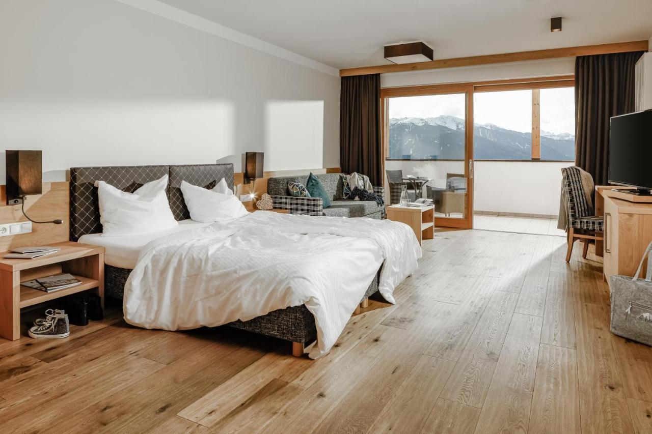 Hotel Panoramahotel Huberhof 4*