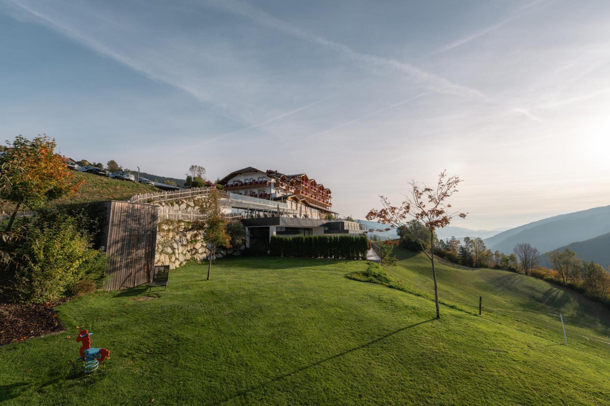 Hotel Panoramahotel Huberhof 4*
